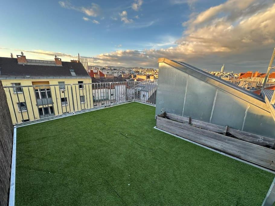 Scenic Rooftop Flat With Terrace Viyana Dış mekan fotoğraf